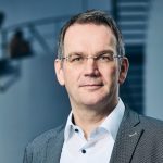 Endress + Hauser leitet Generationswechsel ein