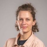 Maria Mußotter ist Projektleiterin des 
Bau-Turbo Umsetzungslabors von Seiten 
der Bauwende Allianz (Foto: Project Together).