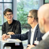 Julia Feijóo Sampedro, 
Communications Manager bei ABB Elektrifizierung Deutschland (Foto: ABB / Fotodesign Siermann)